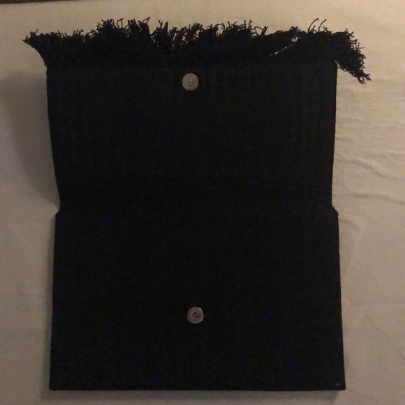 Clutch - Picture 2 of 3